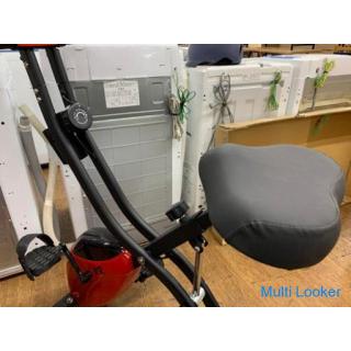 Exercise bike [Over-the-counter transaction only] [Second-hand goods] First come, first served! Deli