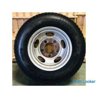 Iron wheel 17.5 × 5.25 115-8TCS PCD203.2 Bridgestone BLIZZAK W979 205 / 80R17.5 120 / 118L 2015 year