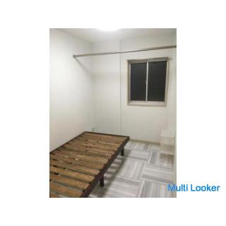 Free rent up to 2 months / Rent ¥ 33,000 ~ Complete private room with key / Immediate move-in availa