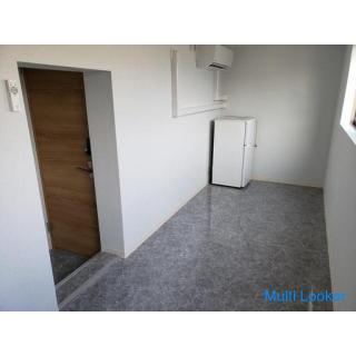 Free rent up to 2 months / Rent ¥ 33,000 ~ Complete private room with key / Immediate move-in availa
