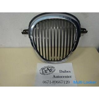 Jaguar S-Type 2000 203KW Radiator Grille / Front Grille XR-83-8A 133-AA