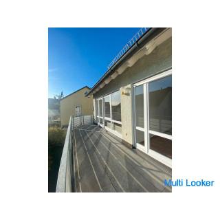 *** S-Riedenberg: Beautifully designed, bright 3-room apartment with balcony and parking space ***