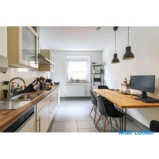 Well-designed mezzanine apartment in a top location in Cologne as an investment