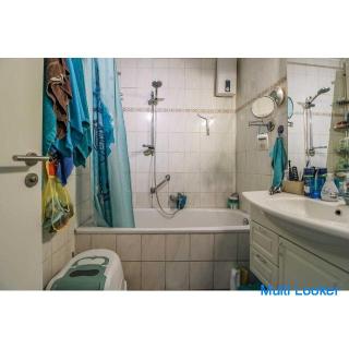 Your new home in Cologne Junkersdorf! Well-maintained 4-room apt. with a large balcony in a desirabl