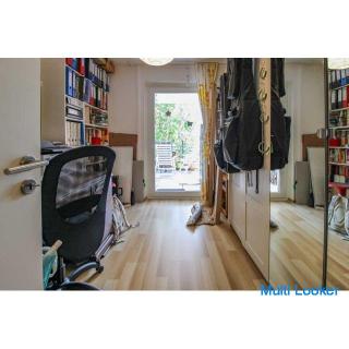 Your new home in Cologne Junkersdorf! Well-maintained 4-room apt. with a large balcony in a desirabl