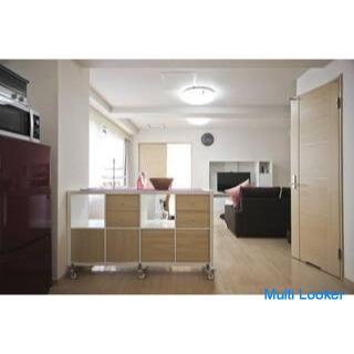 【国土淡路町ビル8階】日当たりの良い明るい室内と広々とした空間をお楽しみください。LDKは約43㎡もあります。