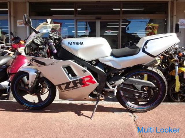 NO.3162　ＴＺＲ５０Ｒ　水冷２サイクル７．２馬力エンジン　６速ギヤ　セル付き　シルバー　☆彡 ヤマハ TZR50R 水冷2サイクル7．2馬力エンジン 6速ギヤ セル